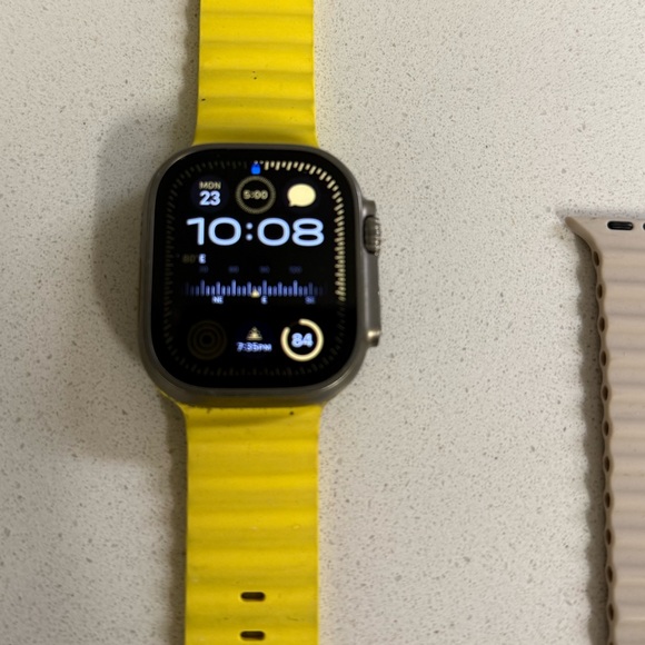 Apple Watch Ultra LTE with 7 bands!
